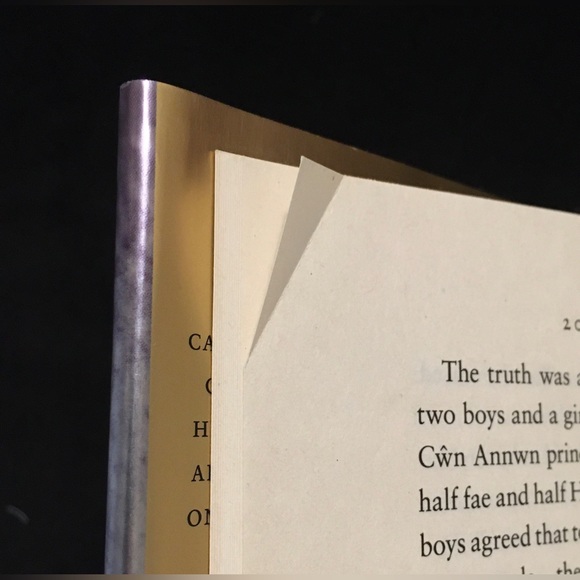 Cainsville Series Books 1 2 3 4 And 5 - By Kelley Armstrong - Hardcover - Picture 16 of 16